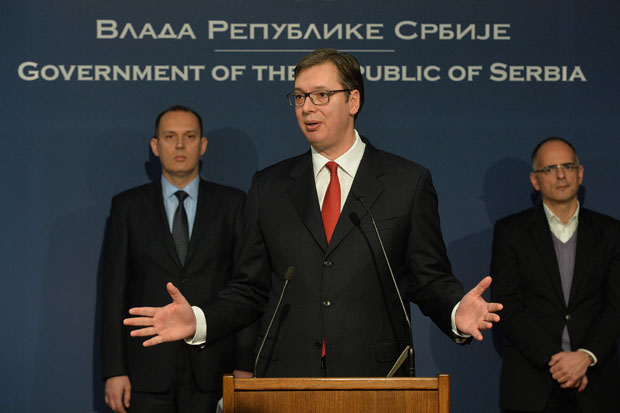 Албанци да не звецкају оружјем